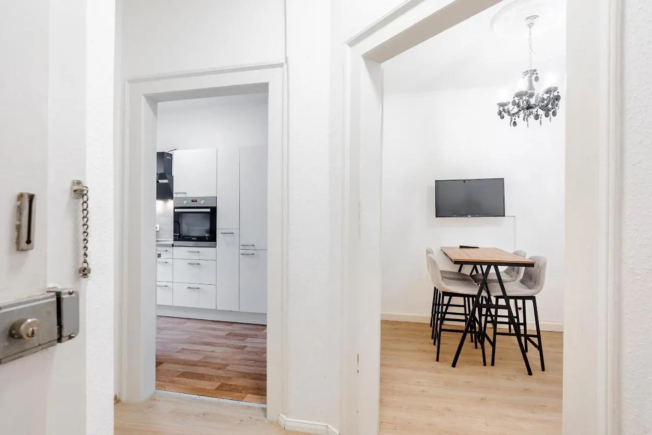 Schoene 3-Zimmer Wohnung In Mannheim/Rheinau 0*, Mannheim